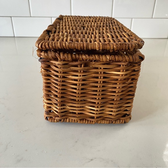 Woven Basket Compartment Organizer - Picture 3 of 8